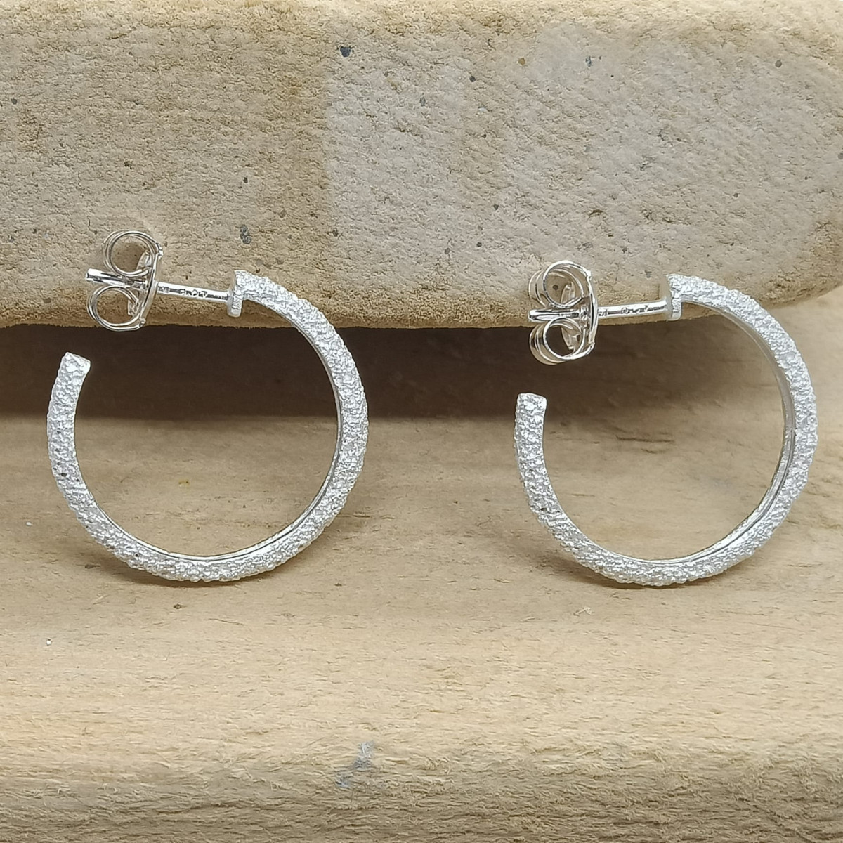Pendientes de plata estilo aros