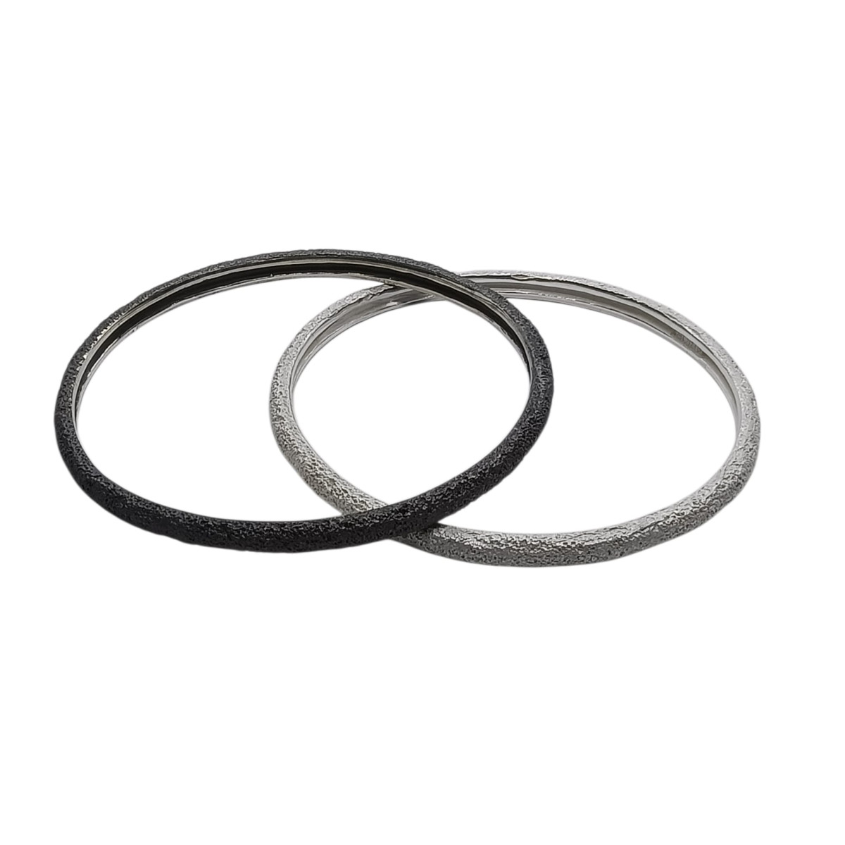 Brazalete rígido de plata