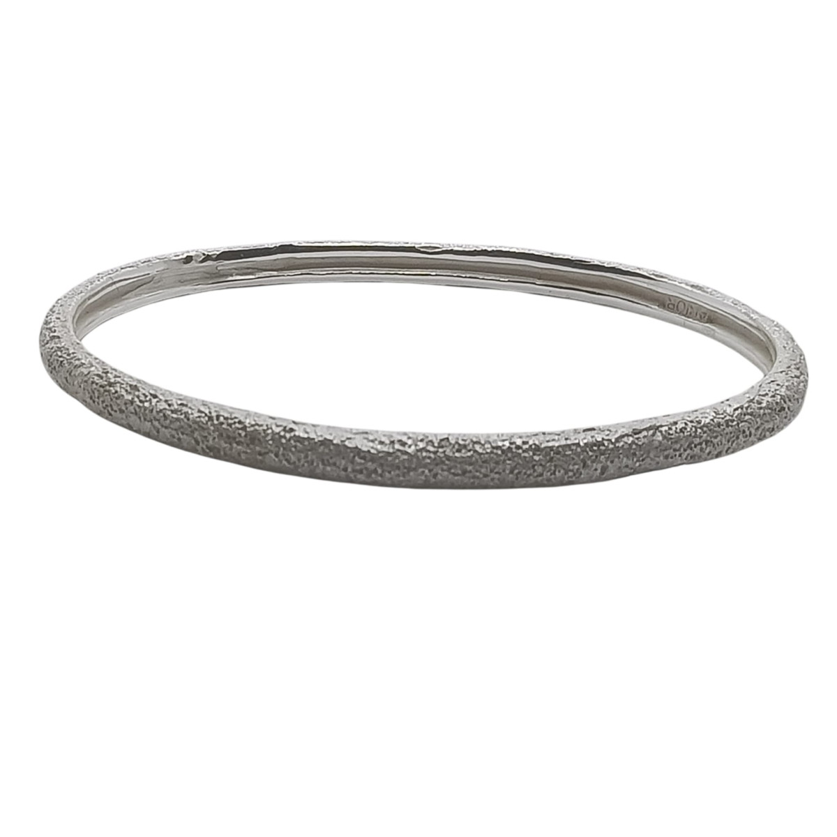 Brazalete rígido de plata