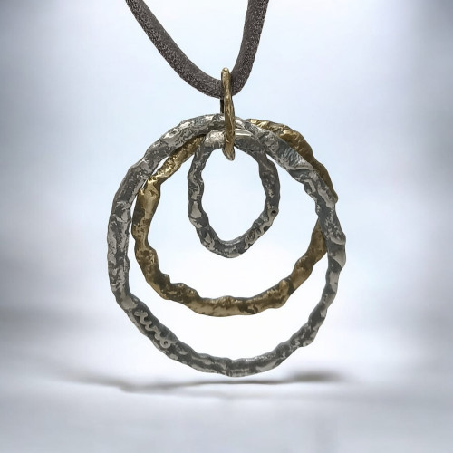 Gargantilla de plata y bronce