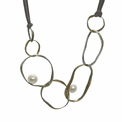 Gargantilla de plata y bronce con perlas