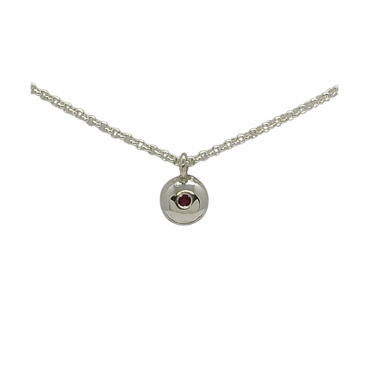 Gargantilla de plata con rubí