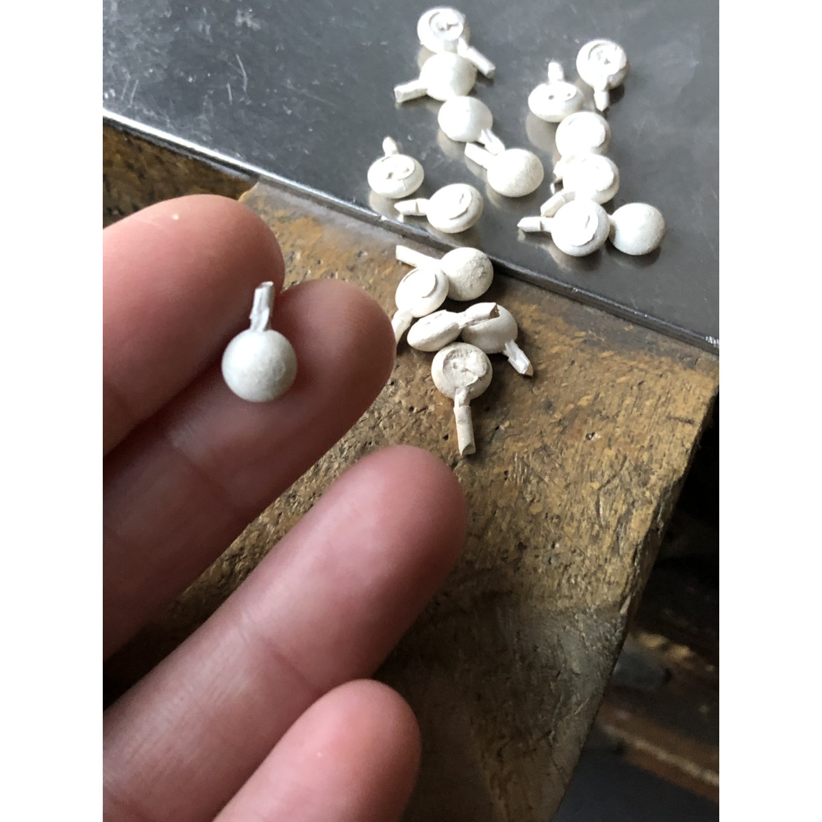 Gargantilla de plata con esmeralda