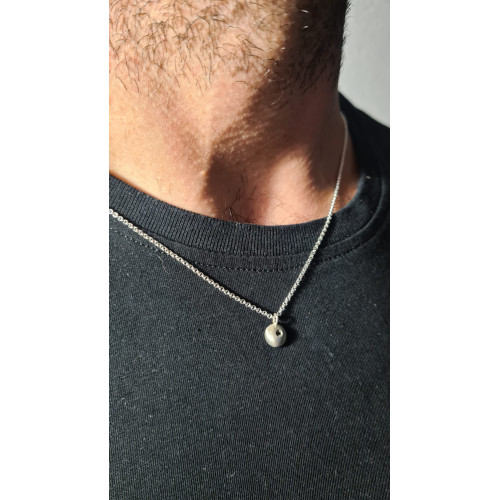 Gargantilla de plata con diamante negro