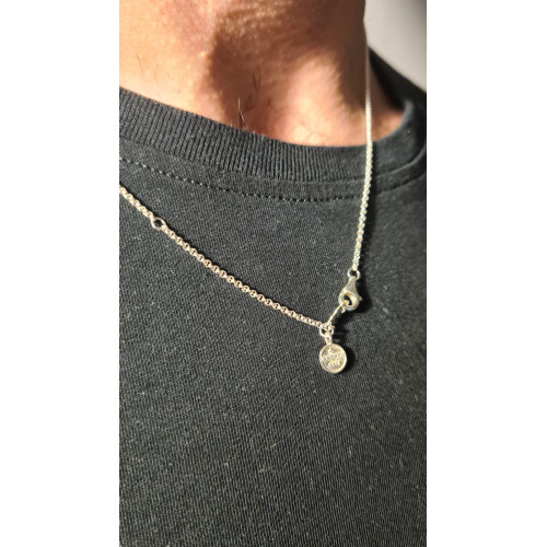 Gargantilla de plata con esmeralda