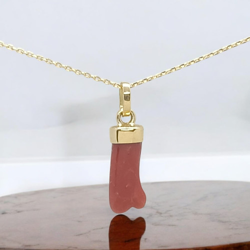 Colgante de oro y coral