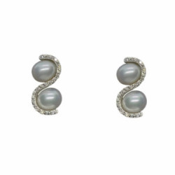 Pendientes de oro blanco con diamantes y perlas