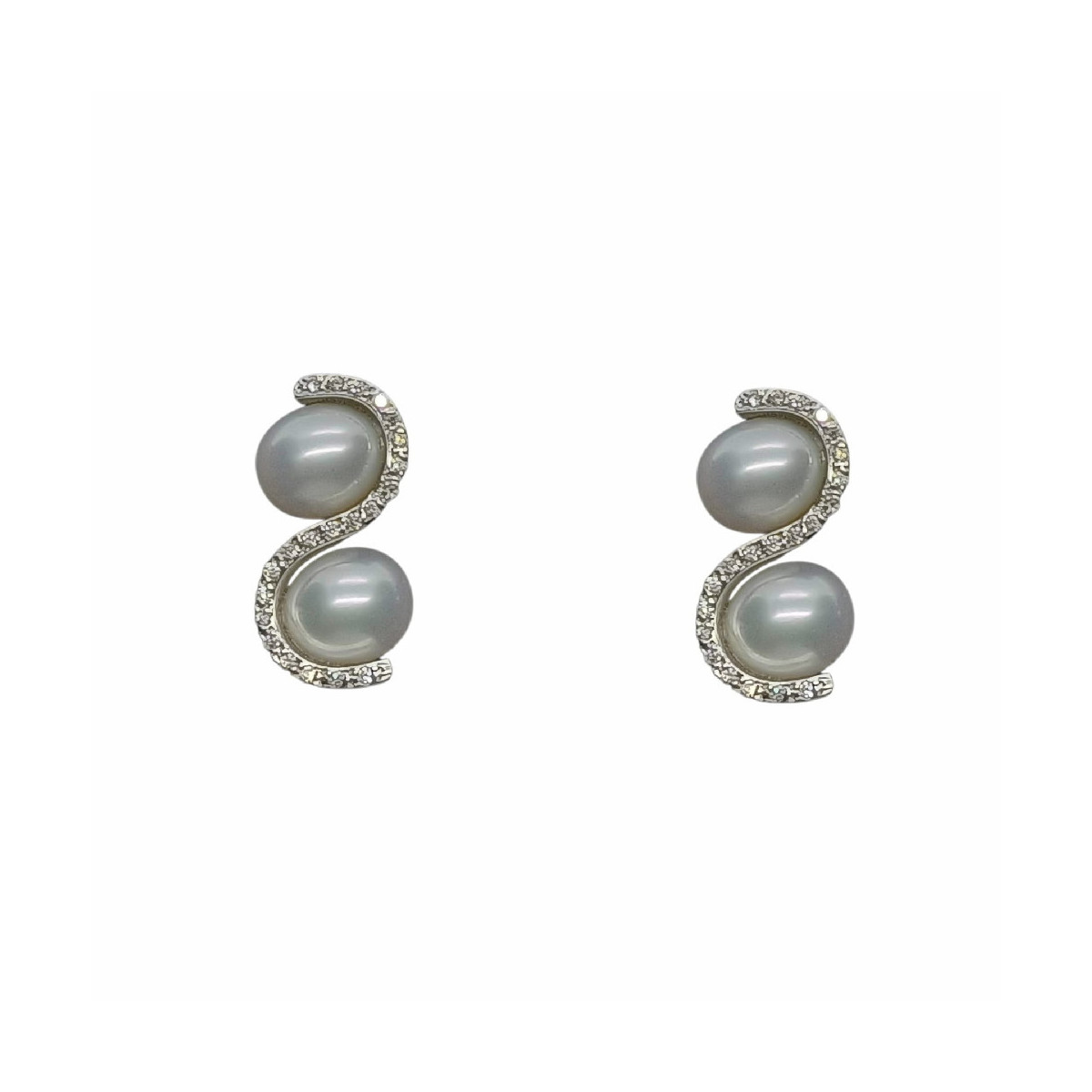 Pendientes de oro blanco con diamantes y perlas