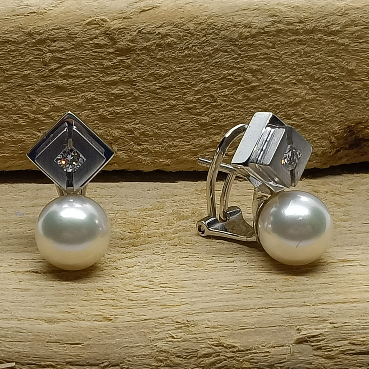 Pendientes tú y yo,  oro blanco con diamantes y perlas