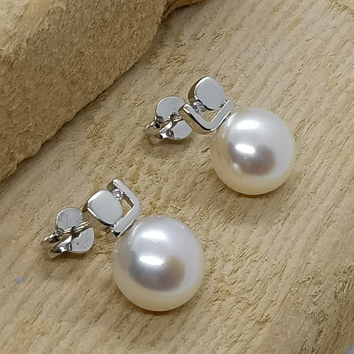 Pendientes tú y yo, oro blanco con diamantes y perlas