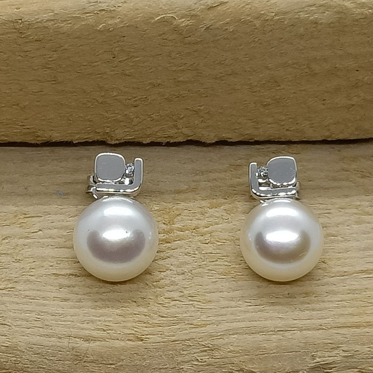 Pendientes tú y yo, oro blanco con diamantes y perlas