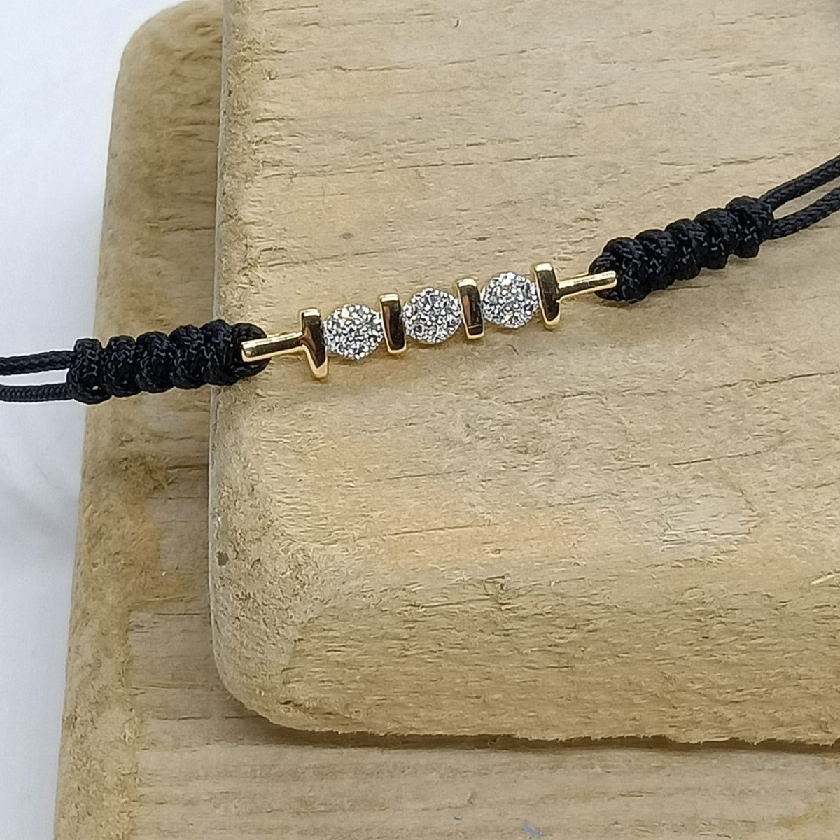 Pulsera de macramé con oro amarillo y oro blanco con diamantes