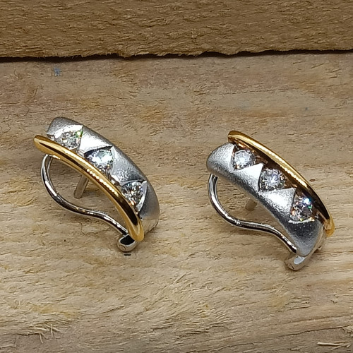 Pendientes de oro amarillo y oro blanco con diamantes