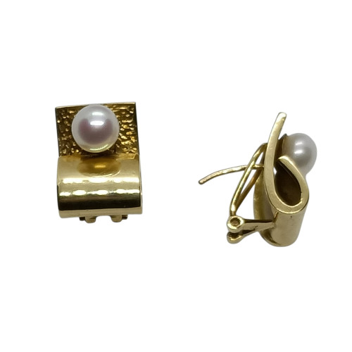 Pendientes de oro amarillo con perlas