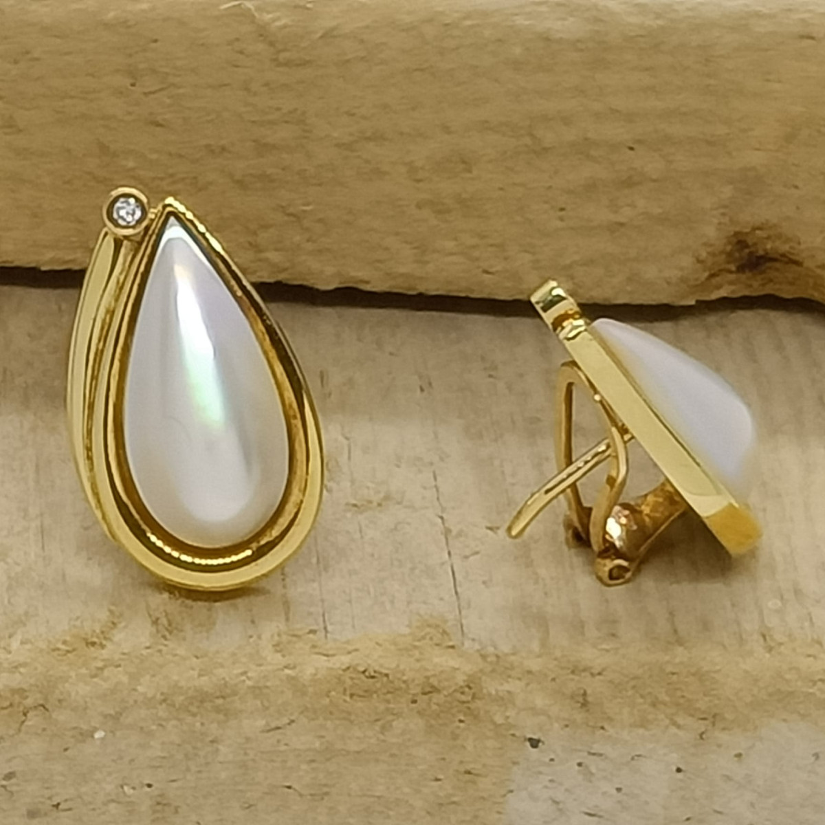 Pendientes tú y yo, oro amarillo con diamantes y perlas
