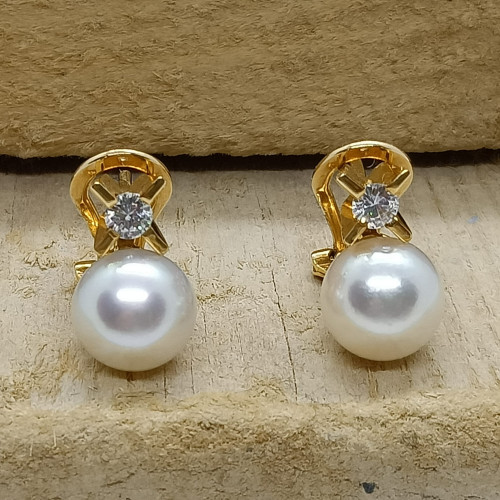 Pendientes tú y yo, oro amarillo con diamantes y perlas