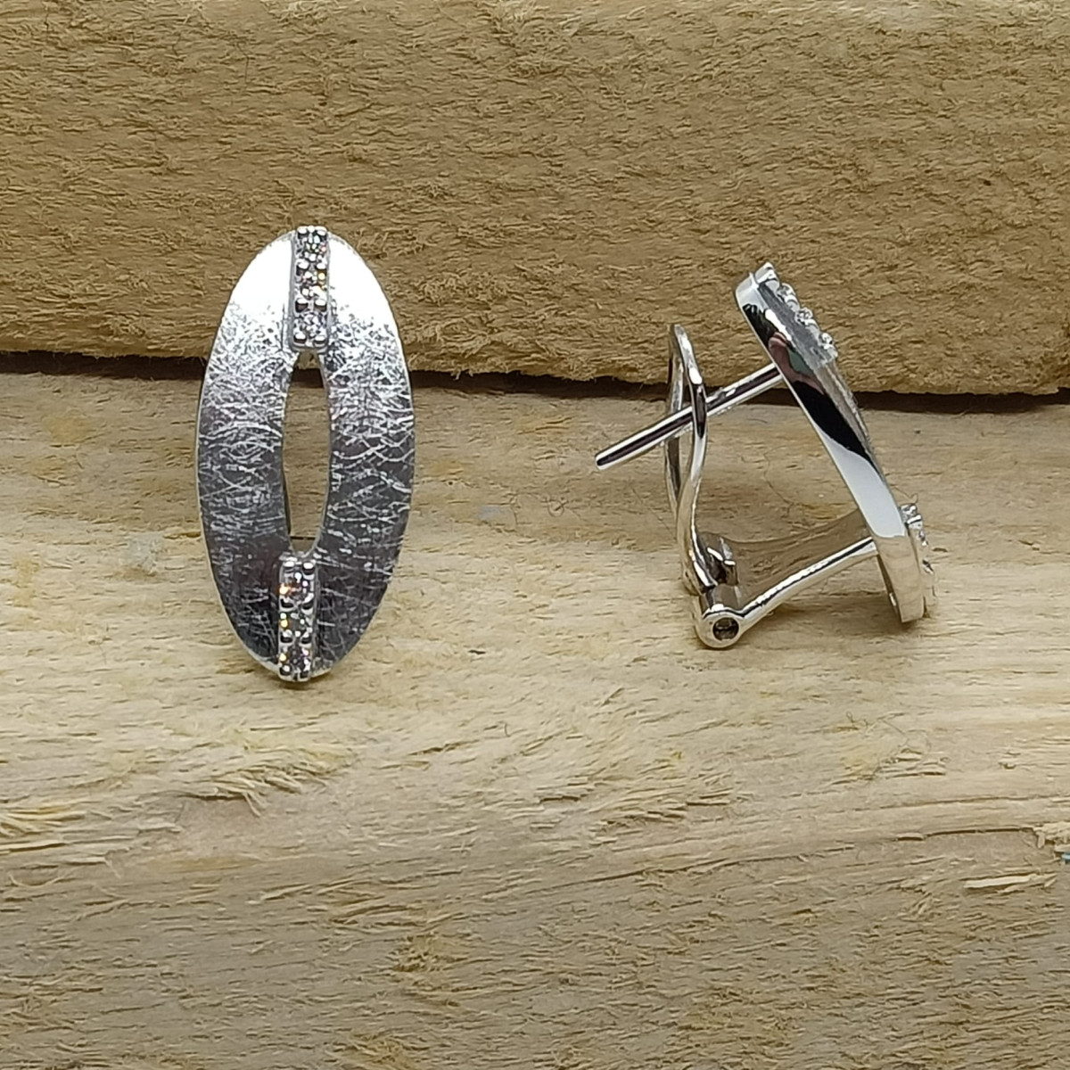 Pendientes de oro blanco y diamantes