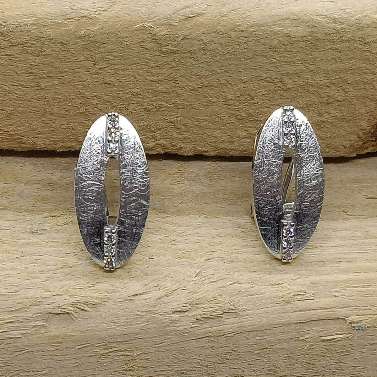 Pendientes de oro blanco y diamantes