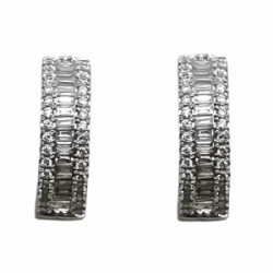 Pendientes de oro blanco y diamantes con forma de aros