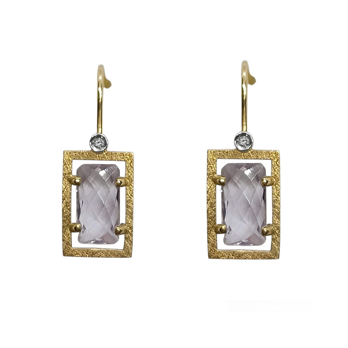 Pendientes largos de oro amarillo con amatista y diamante
