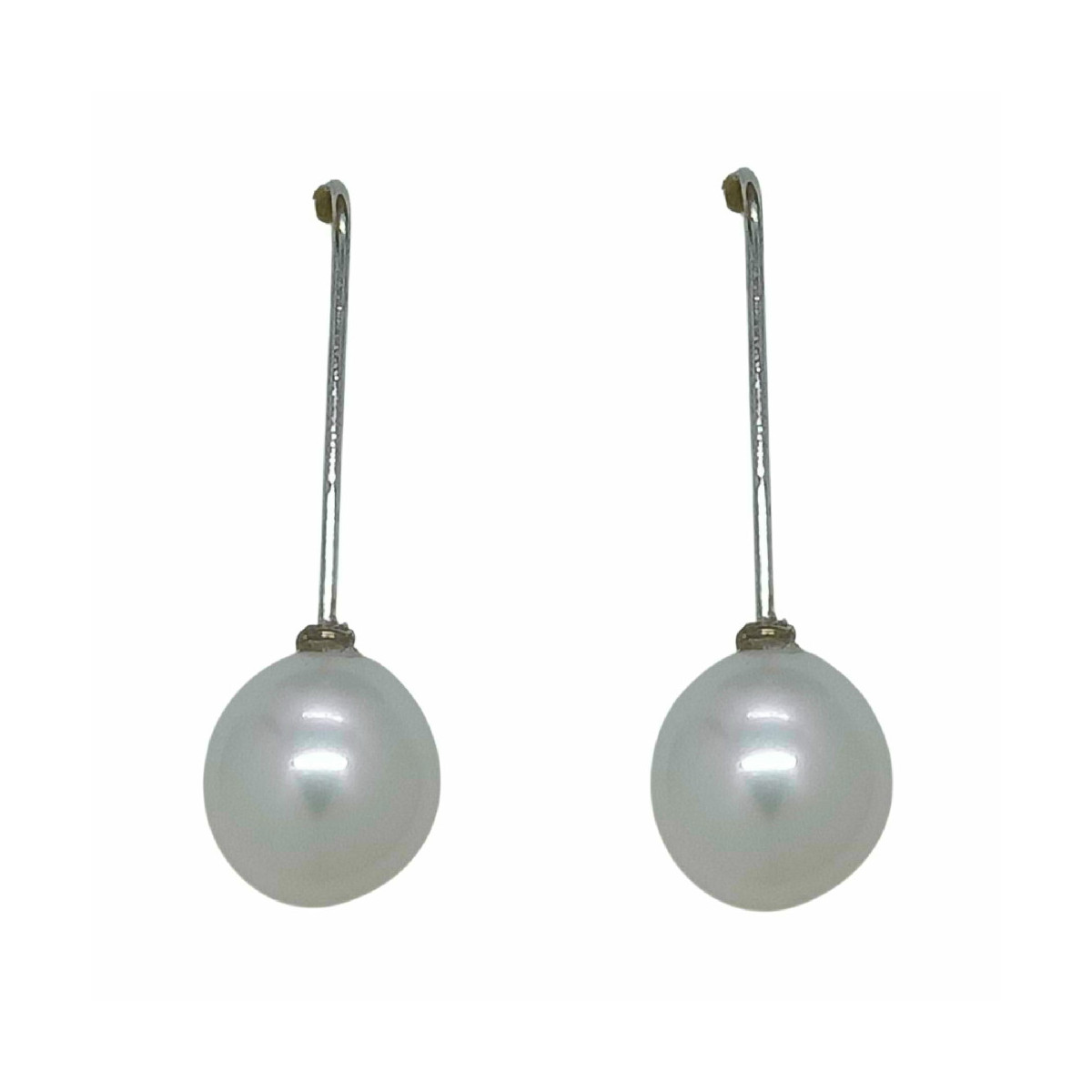 Pendientes largos de oro blanco con perlas