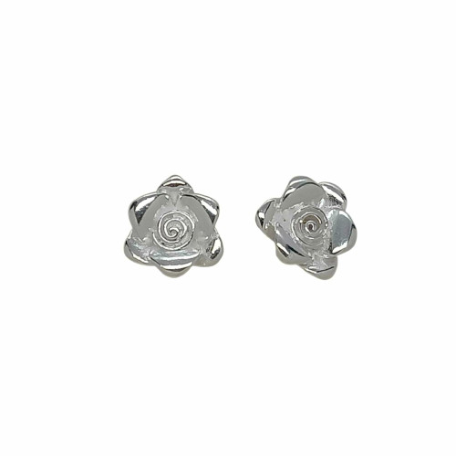Pendientes de plata con forma de rosa