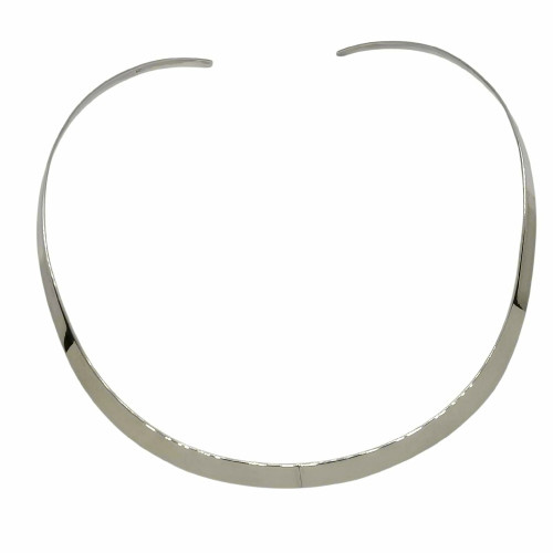 Gargantilla rigida de plata