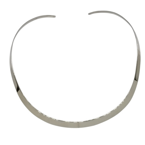 Gargantilla rigida de plata