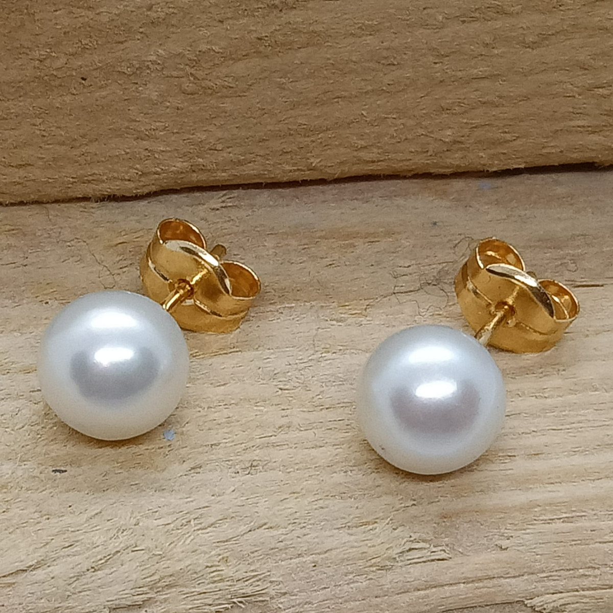 Pendientes de oro con perla natural