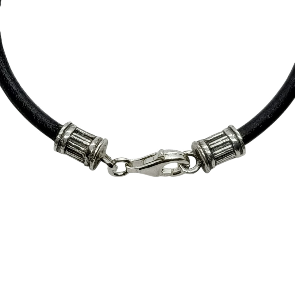 Pulsera de plata y cuero