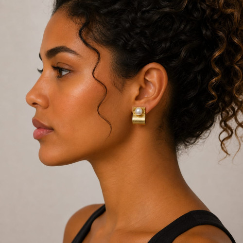Pendientes de oro amarillo con perlas