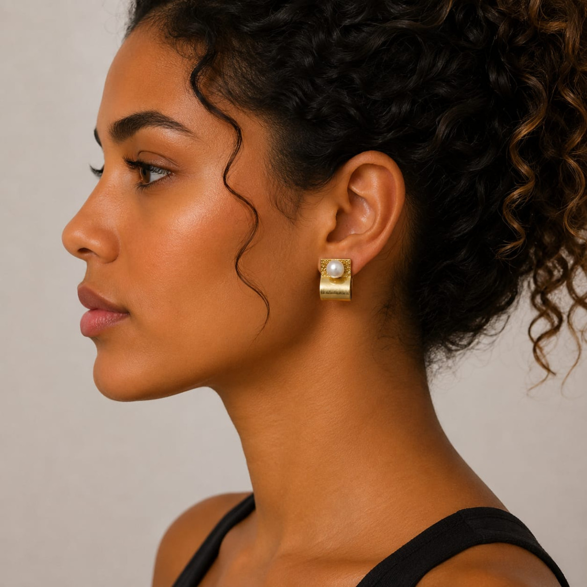 Pendientes de oro amarillo con perlas