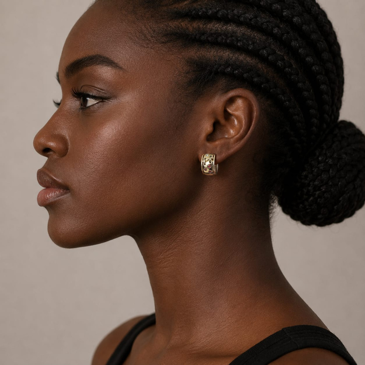 Pendientes de oro amarillo con diamantes y rubíes