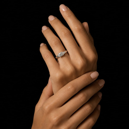 ANILLO DE ORO BLANCO Y DIAMANTE