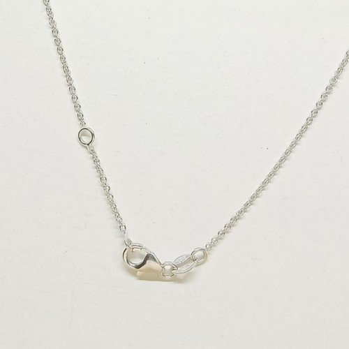 Gargantilla de oro blanco con diamantes talla princesa