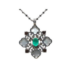 Collar de plata con circonitas y nácar natural