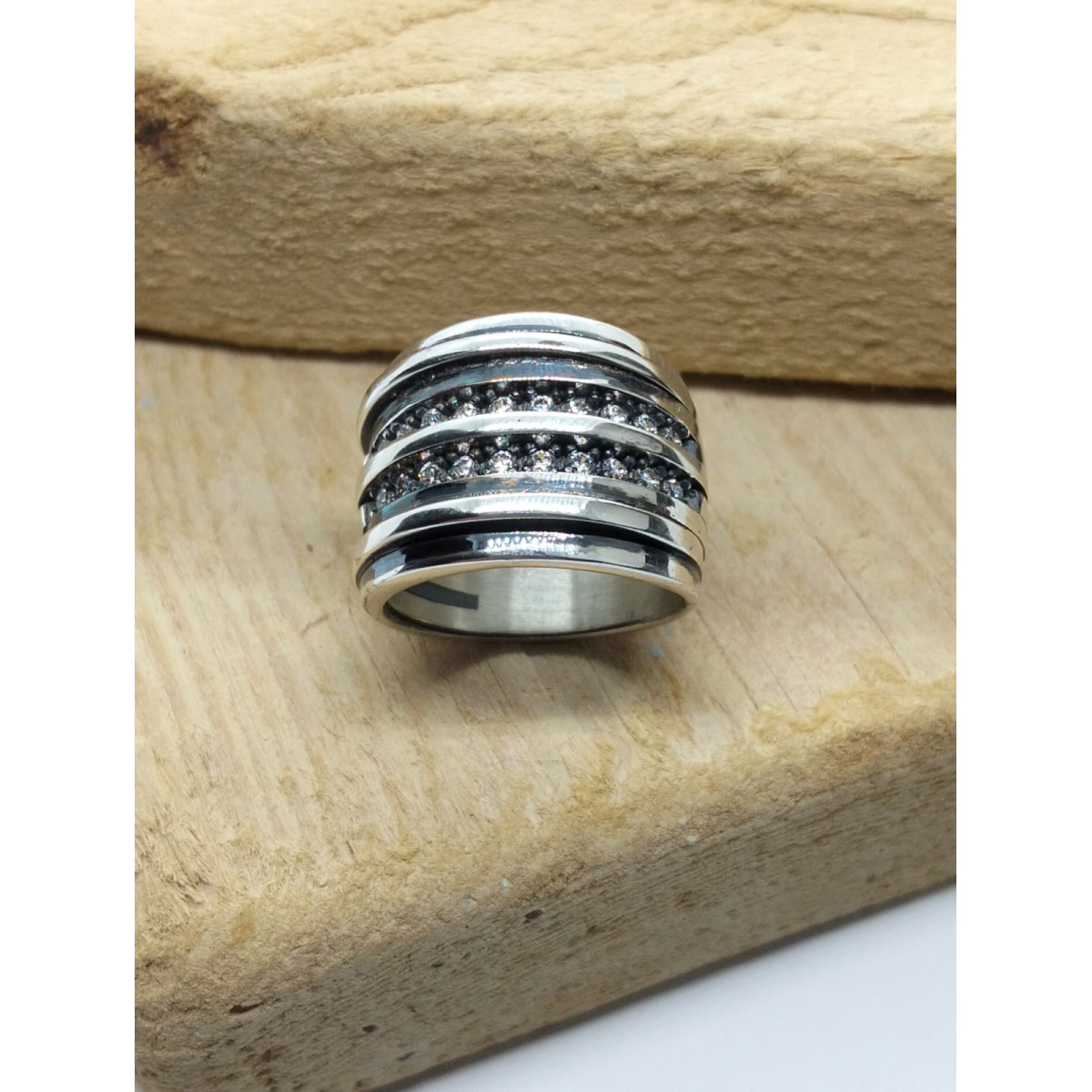 Anillo de plata con circonitas