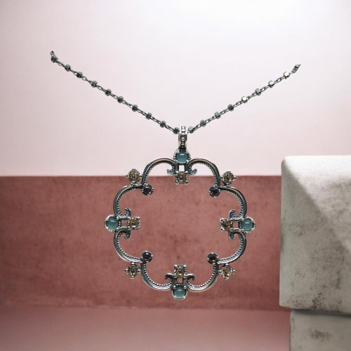 Collar de plata con circonitas