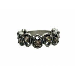 Anillo de plata con circonitas
