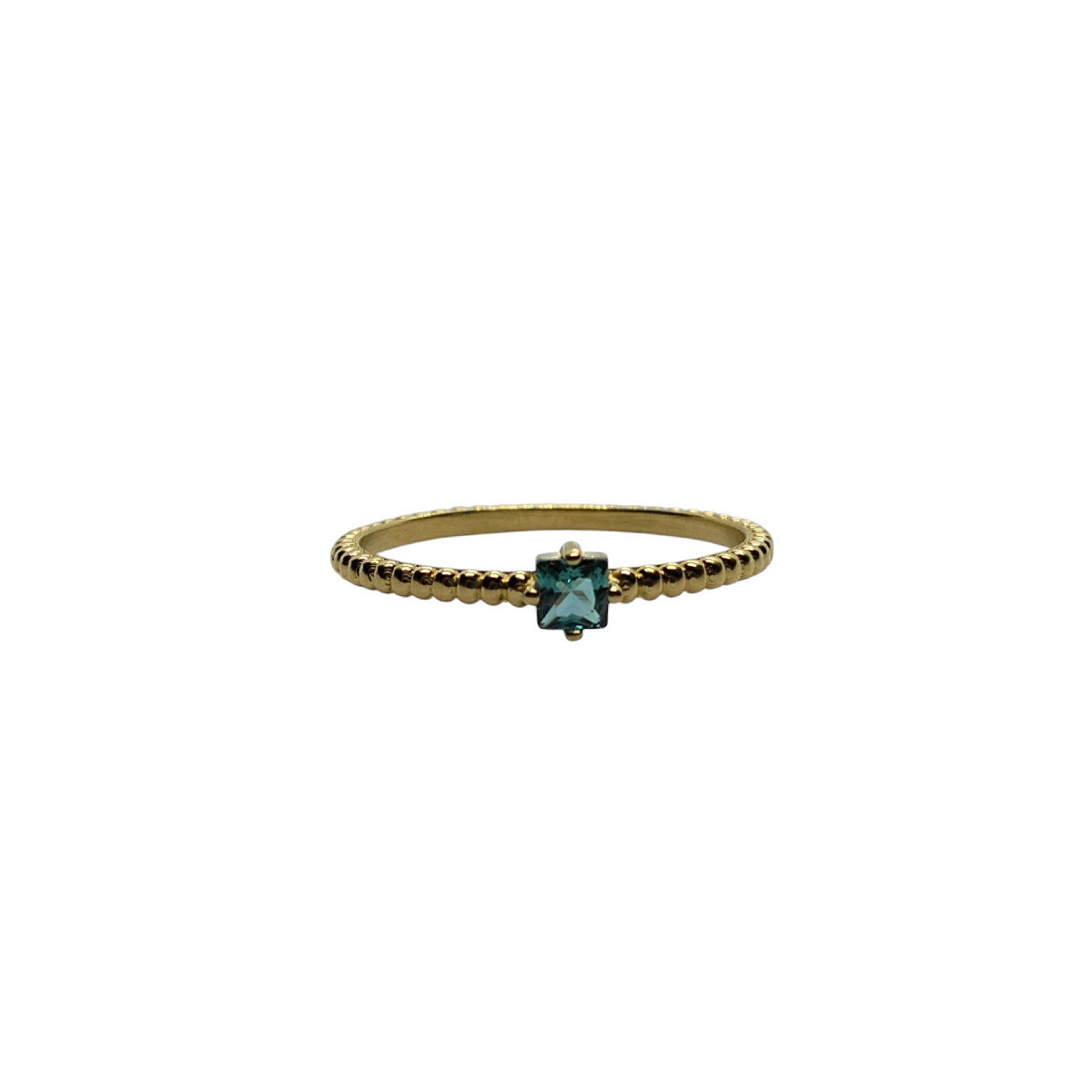 Anillo de plata con baño chapado y circonita