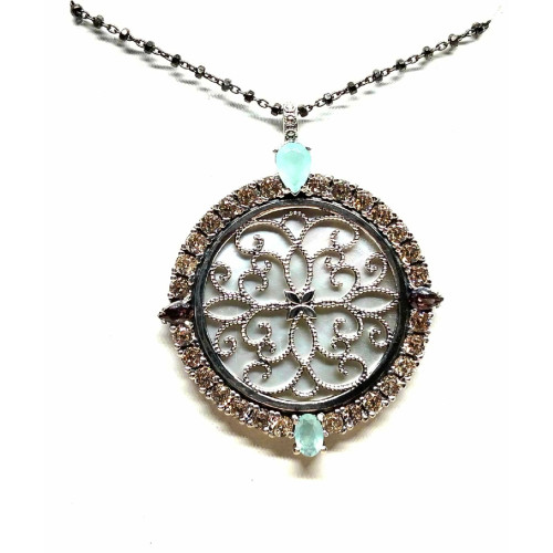 Collar de plata con circonitas y nácar