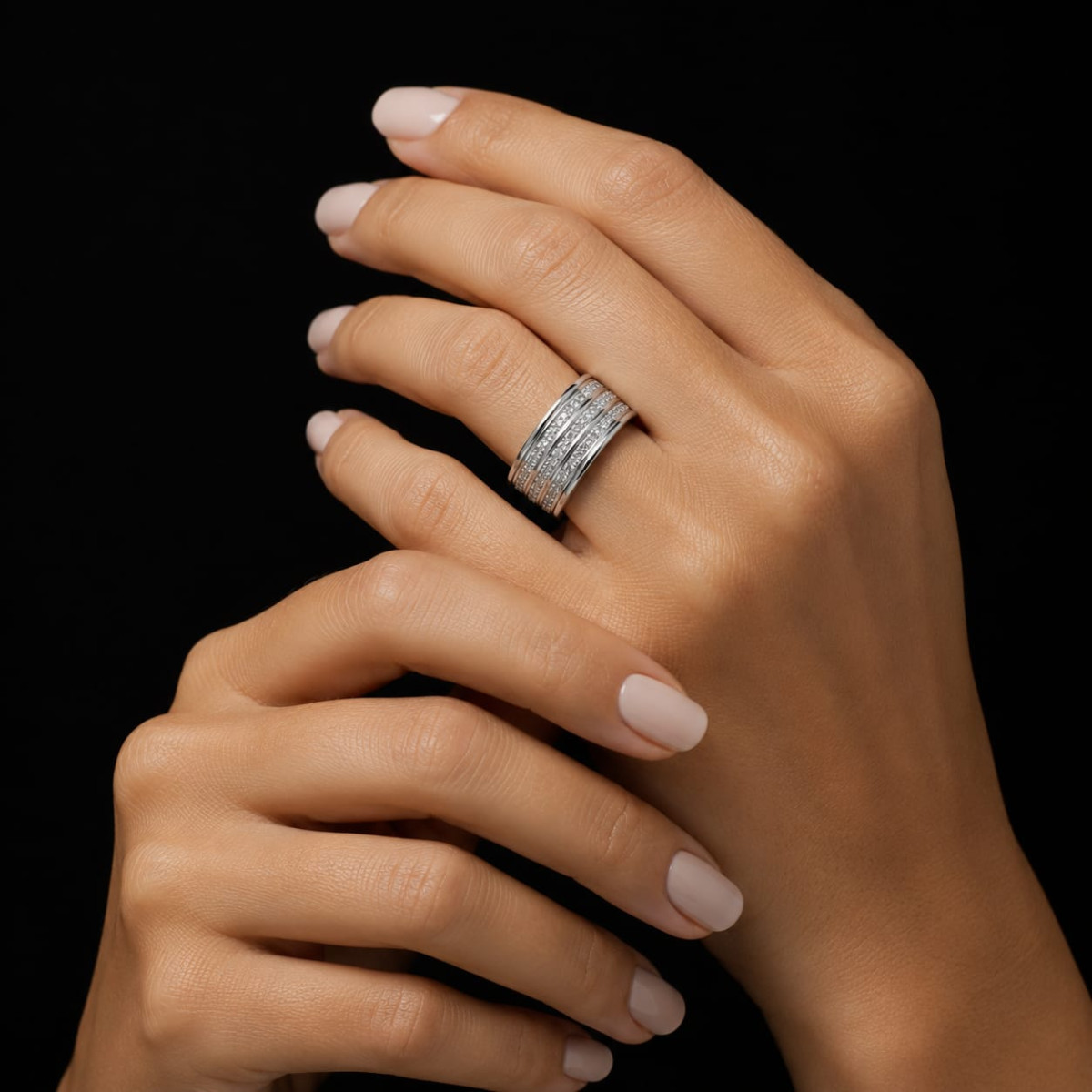 ANILLO DE ORO BLANCO Y DIAMANTES