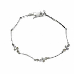 Pulsera estilo Rivière de oro blanco con diamantes