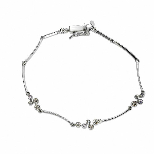 Pulsera estilo Rivière de oro blanco con diamantes