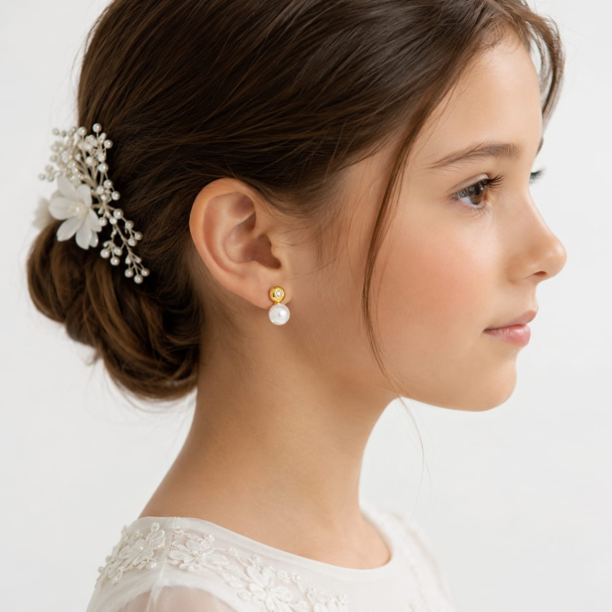 Pendientes de oro amarillo estilo Tú y Yo con Perla natural cultivada y diamante