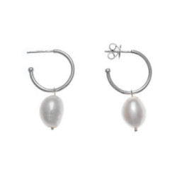 Pendientes de plata con forma de aros y perlas naturales