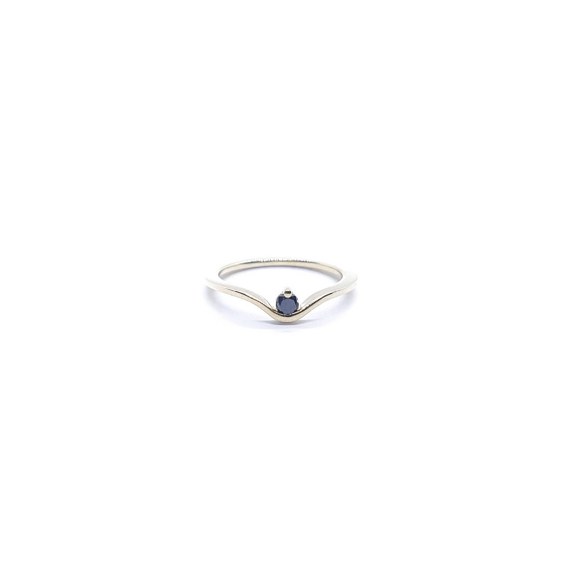 ANILLO DE ORO AMARILLO CON DIAMANTE NEGRO