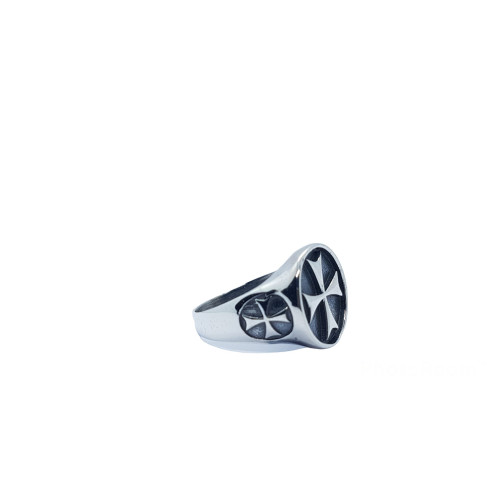 Anillo de plata con cruz