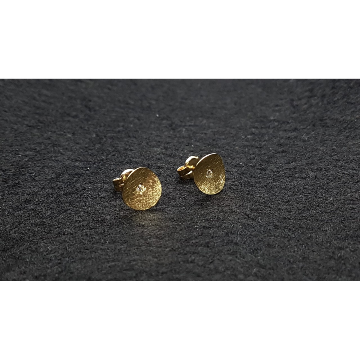 Pendientes de oro amarillo y diamantes