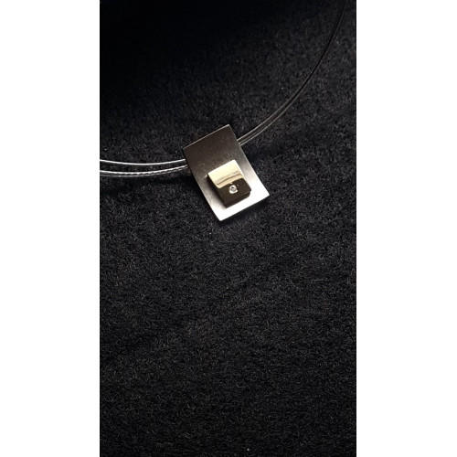 GARGANTILLA DE PLATA Y ORO CON DIAMANTE
